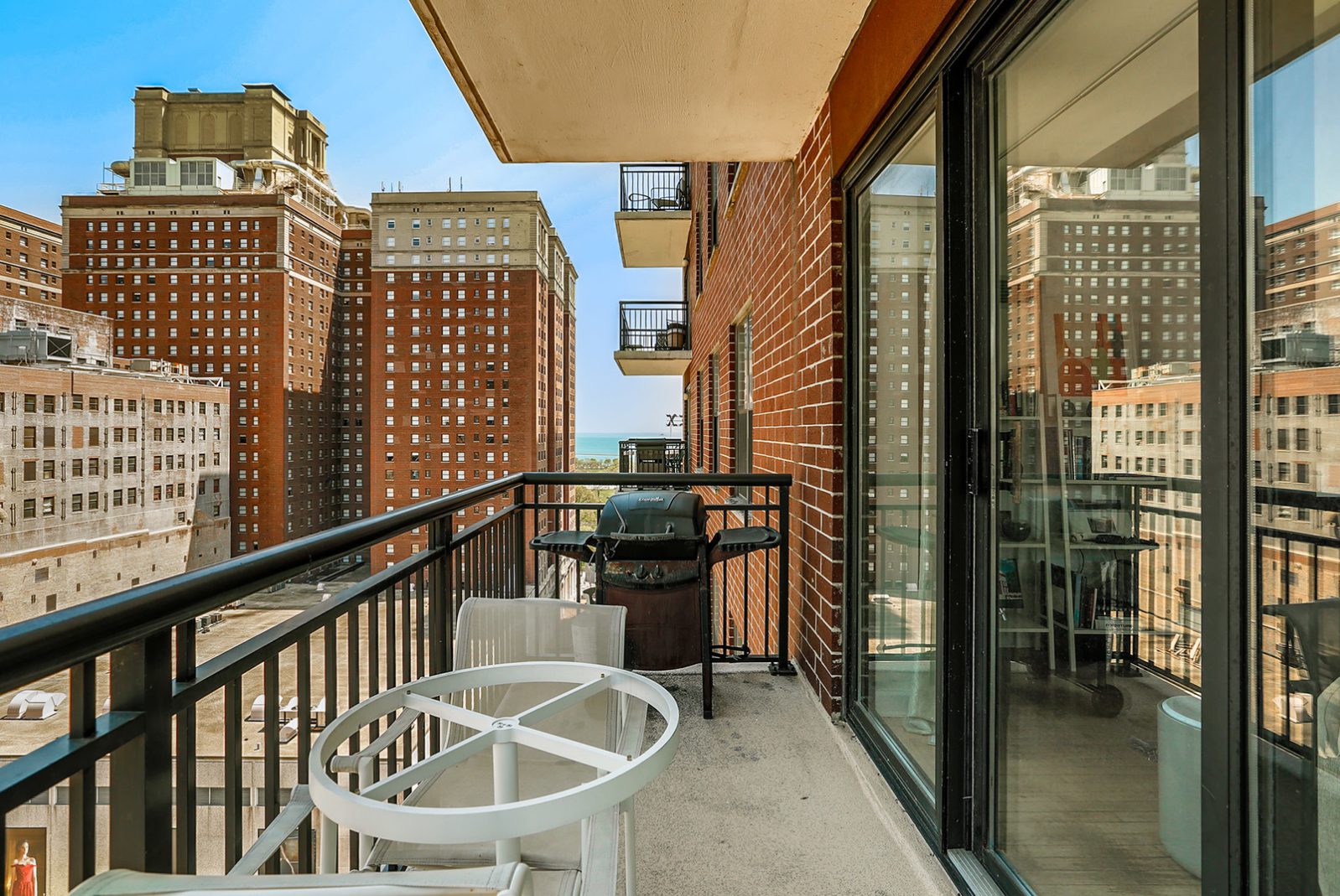 balcony41e8