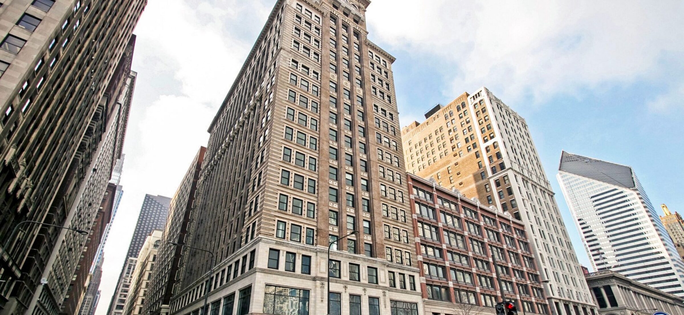 6 N Michigan 1
