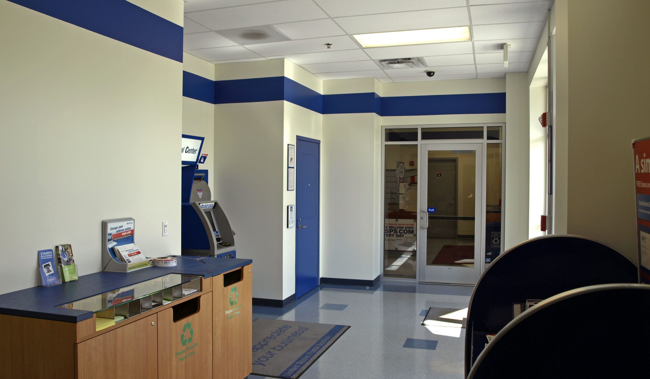 BackTop Int lobby 7144424