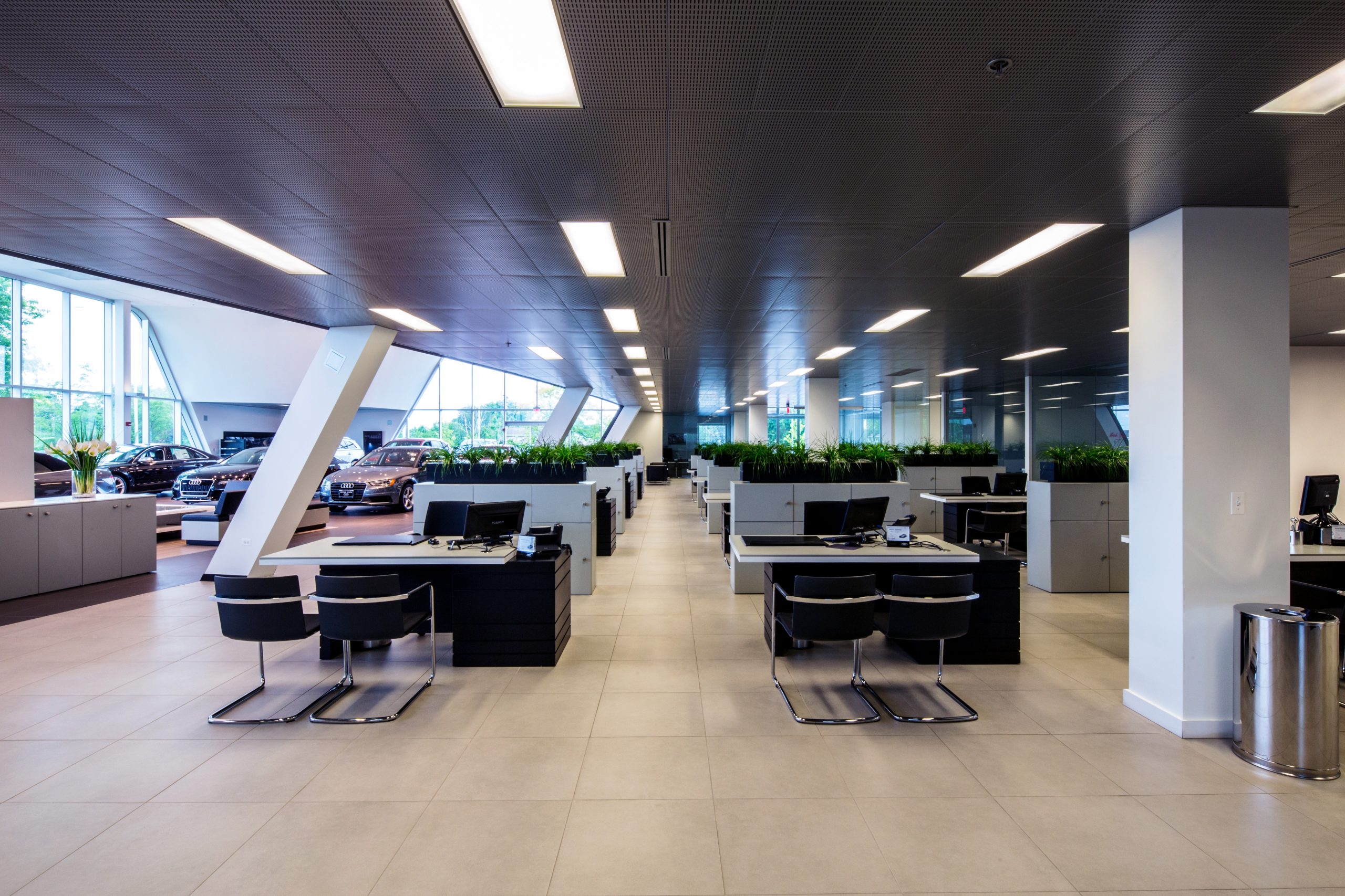 SalesFloor U10A0944