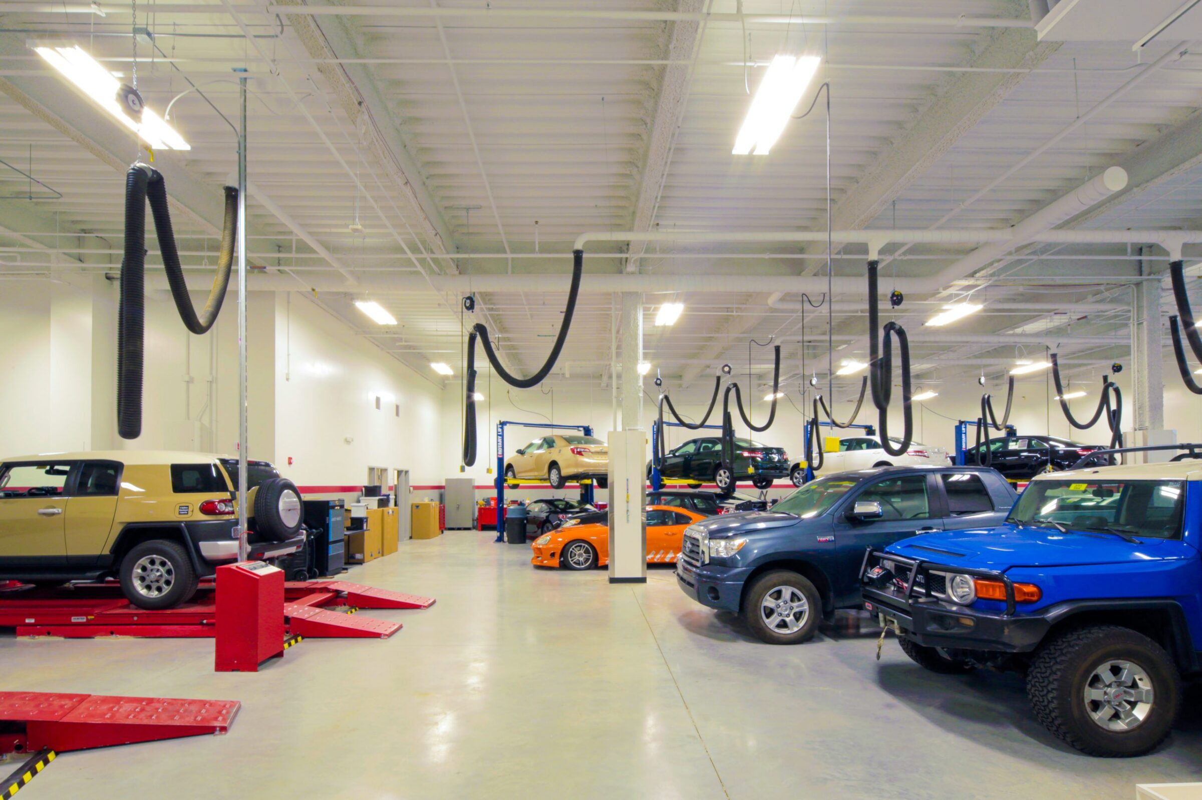 Int OtherGarage U10A8457 RC