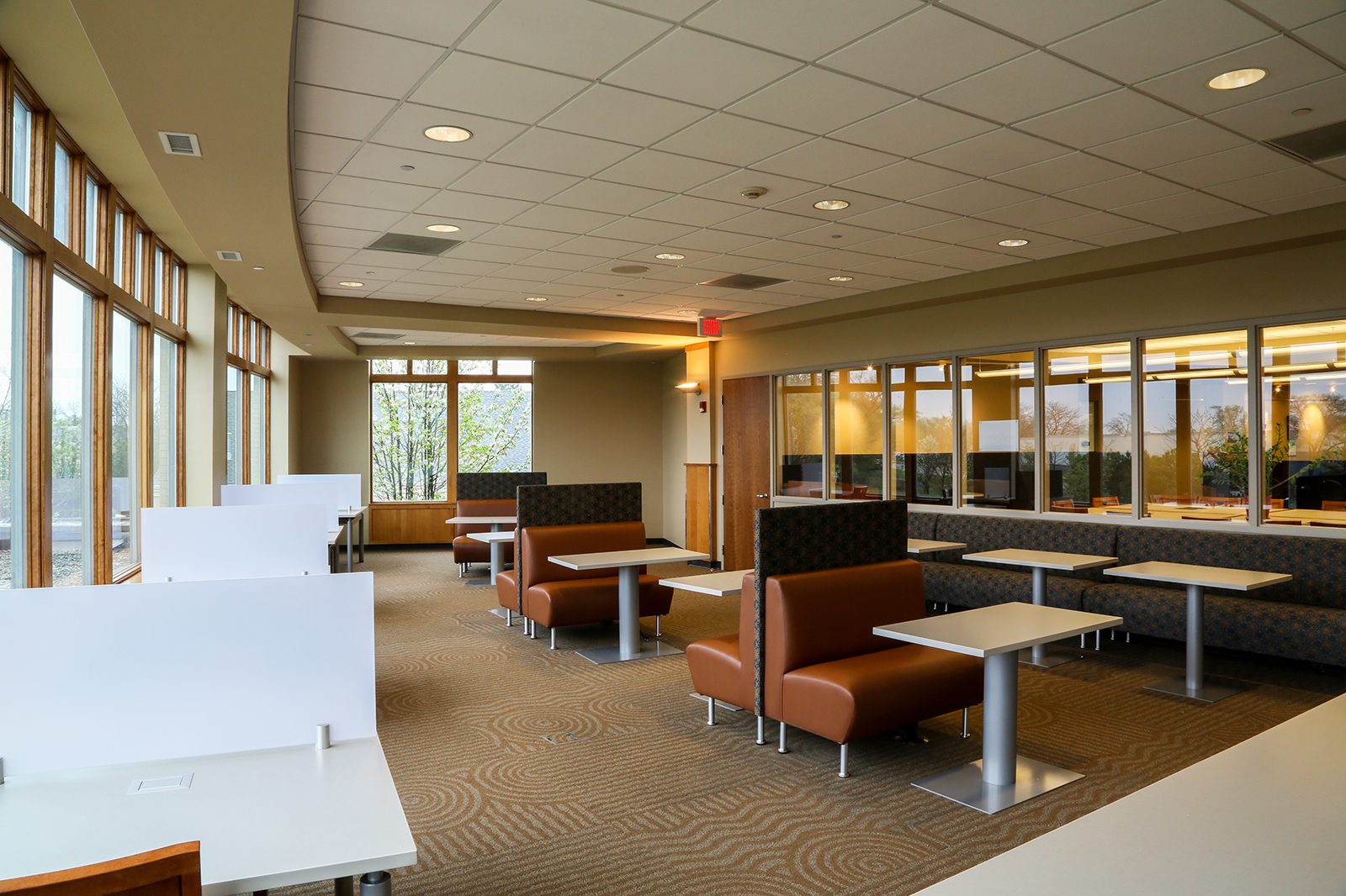 ReadingRoom U10A3946