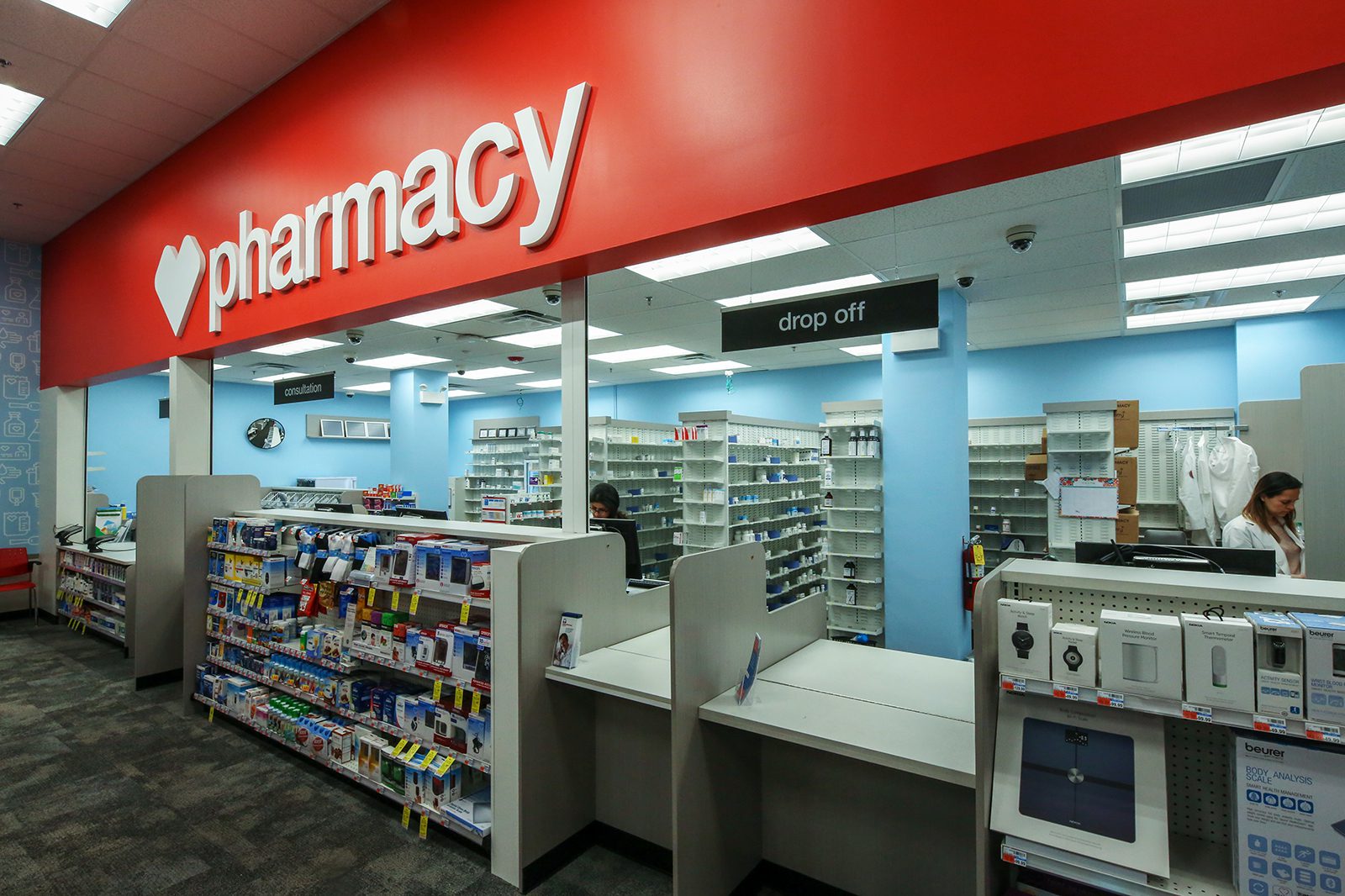 pharmacy U10A7901