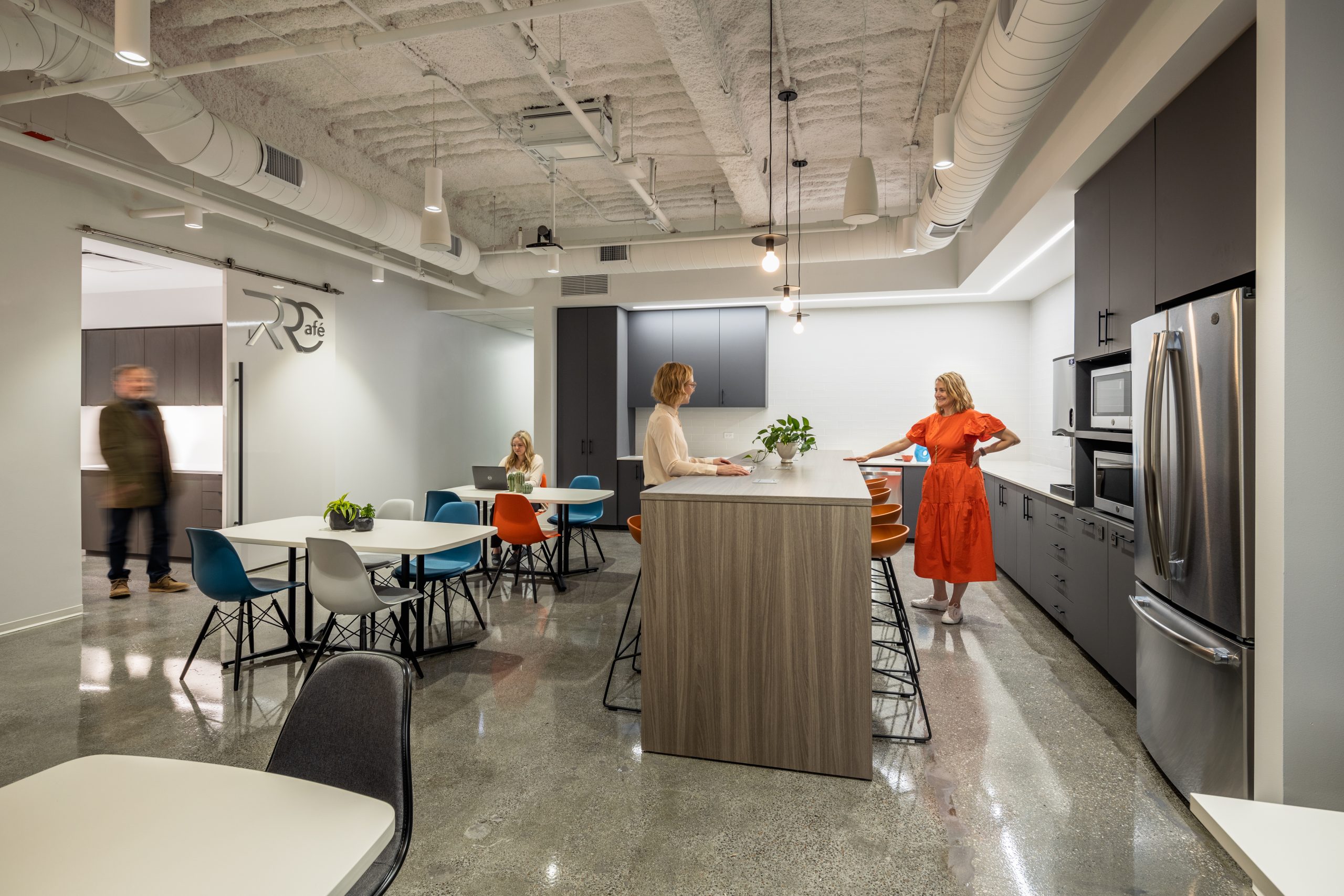 430 N Michigan Interiors 0421 4