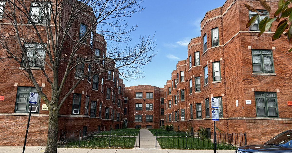 Leopardo Boulevard Apartments