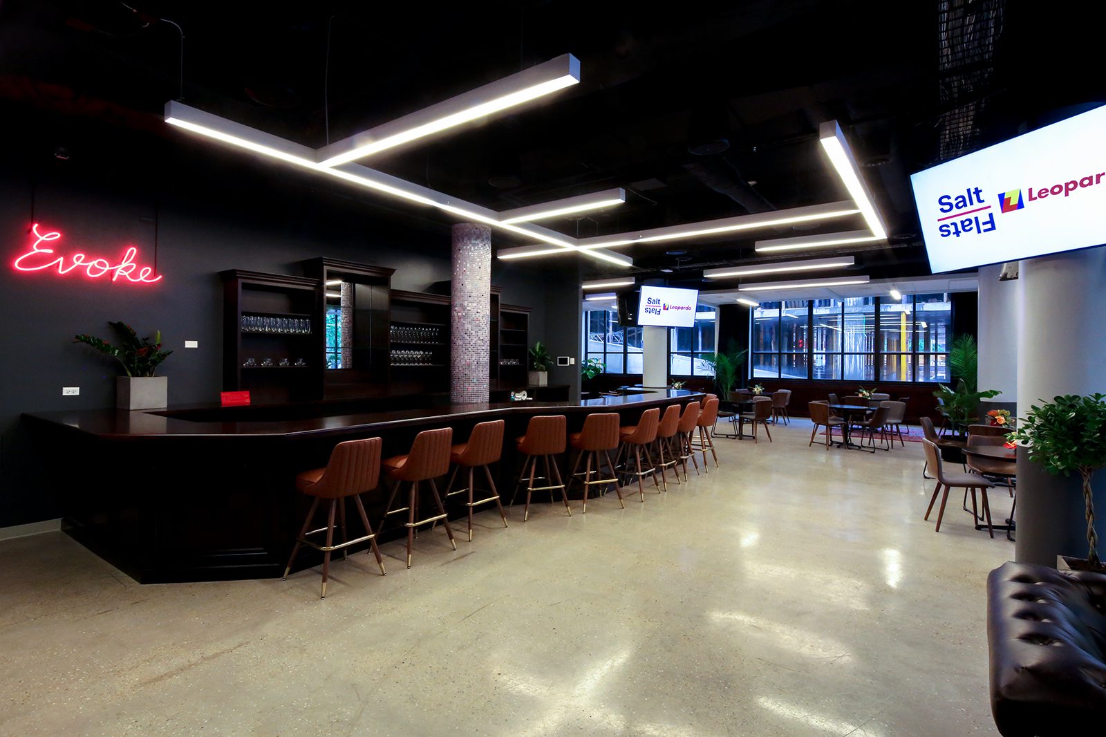 BarRoomAngle U10A8860