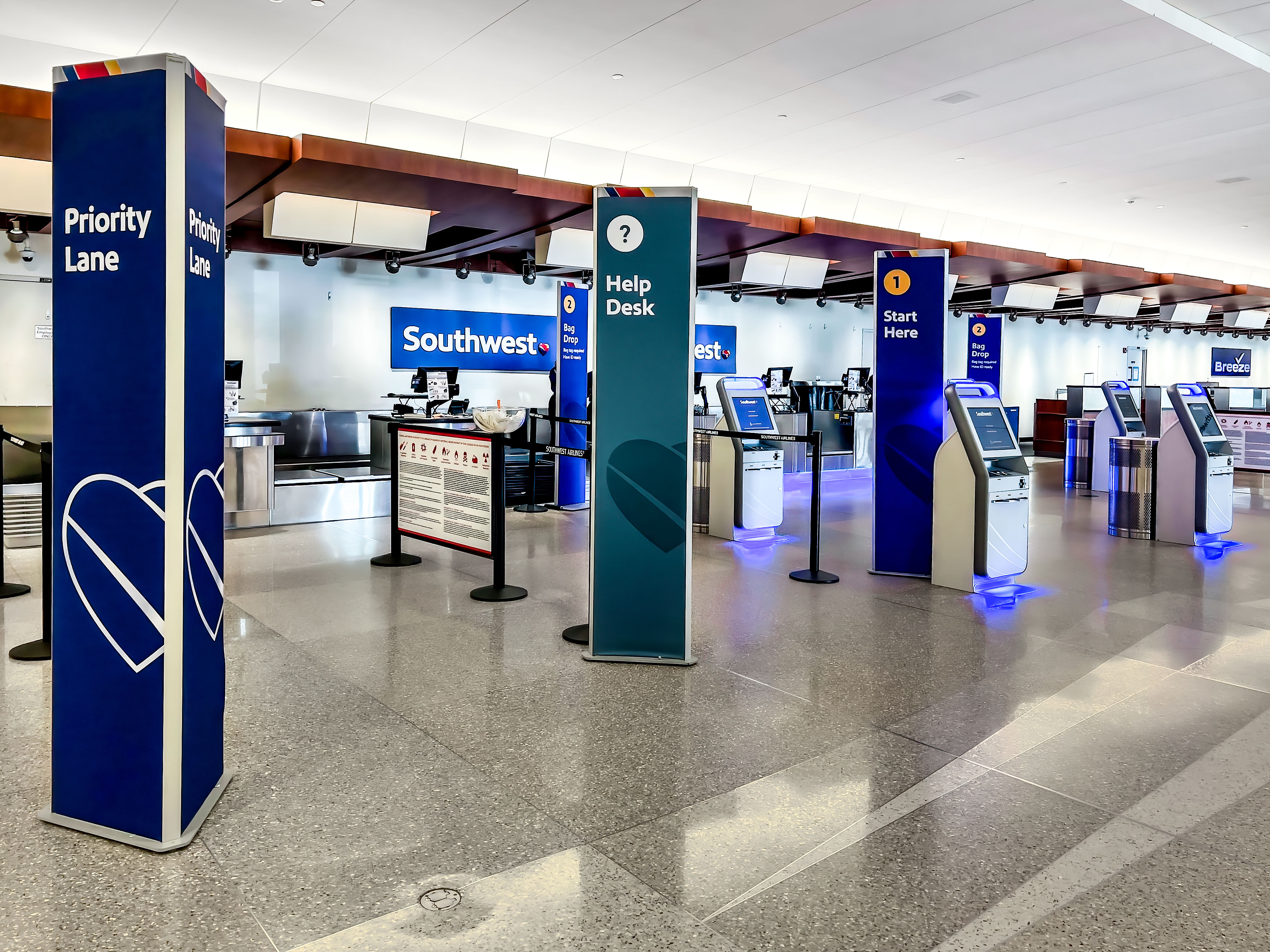SWA Ticket Counter SDF Louisville FINAL 5